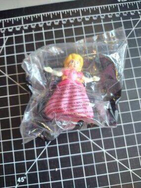 The Super Mario Bros Movie - #4 McDonalds Toy - Spinning Peach - New Sealed
